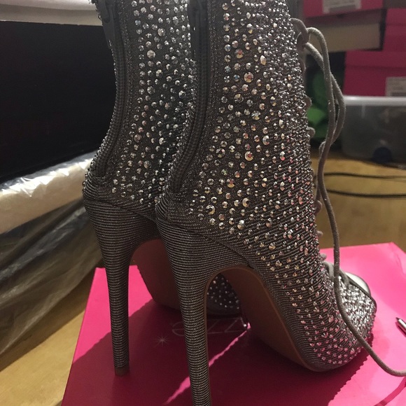 Shoe Dazzle Shoes - Shoes